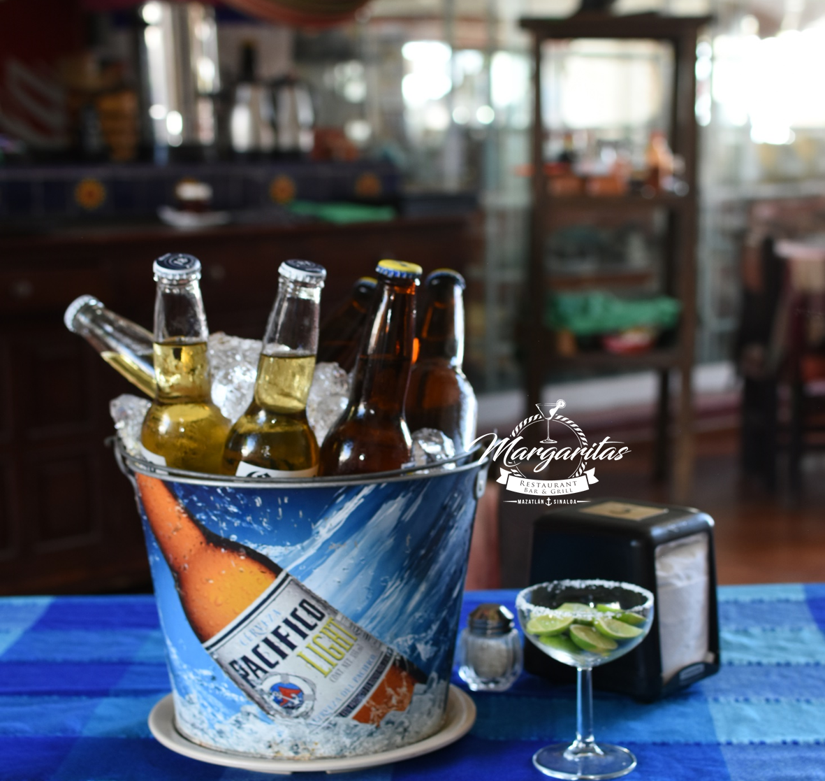 Cubeta Beer Pacifico Corona