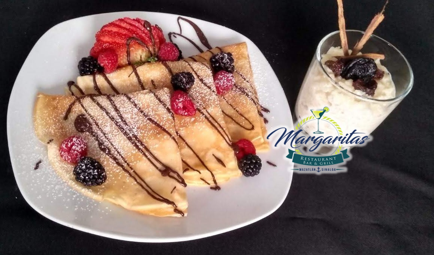 Crepas  Frutos Rojos Y Arroz Con Leche