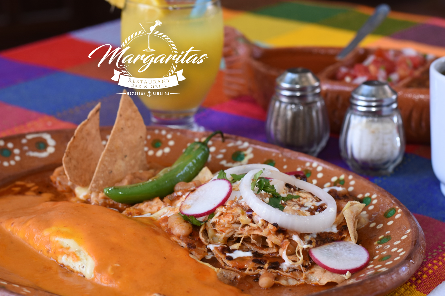 Omelet De Camaron A La Diabla Y Chilaquiles